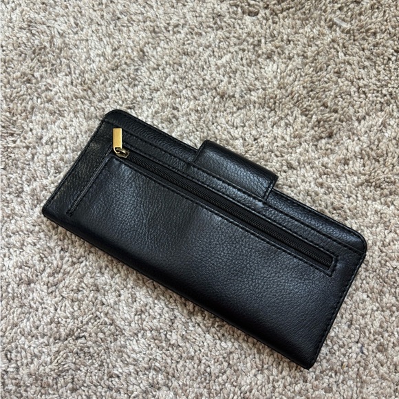 Fossil Black Leather Clutch Wallet - Picture 2 of 3